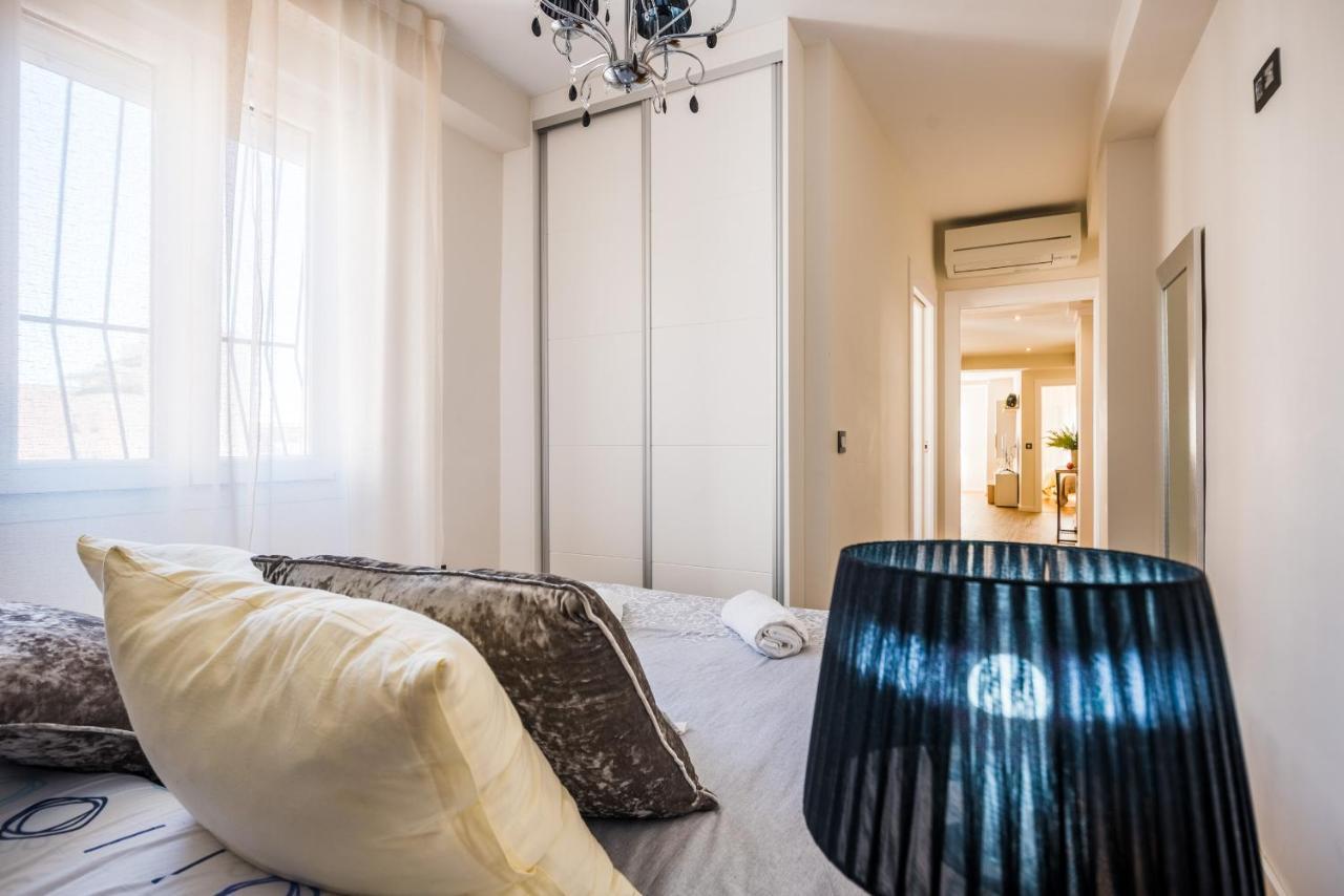 Expoholidays-Rueda Lopez Apartamento De Lujo Almeria Exterior photo